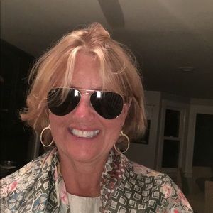 Meet your Posher, Gail